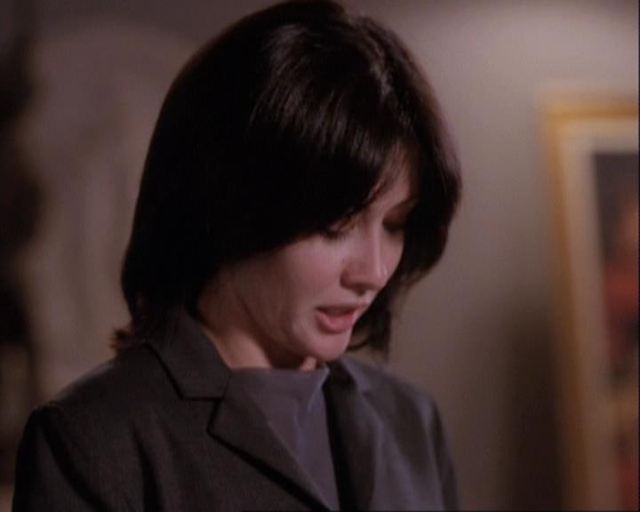 Charmed-Online-dot-net_116WichPrueIsItAnyway0610.jpg