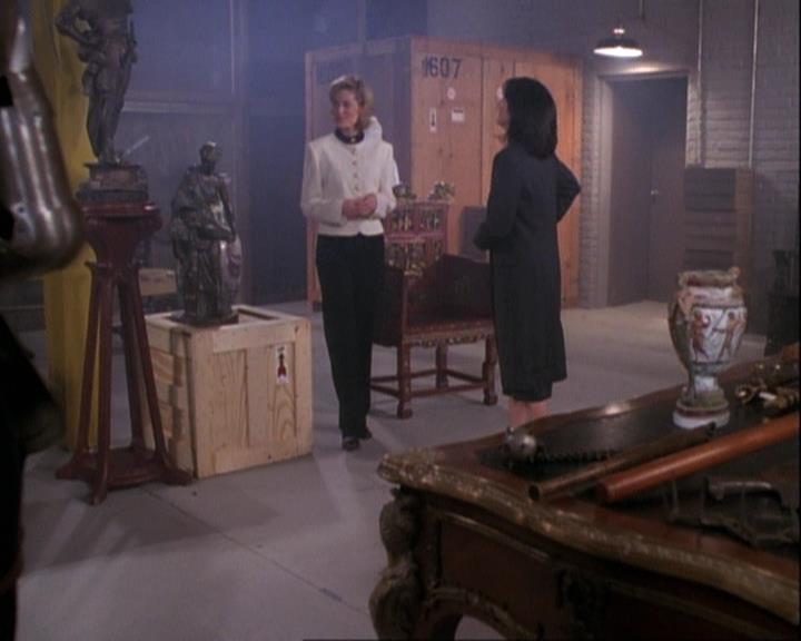 Charmed-Online-dot-net_116WichPrueIsItAnyway0611.jpg