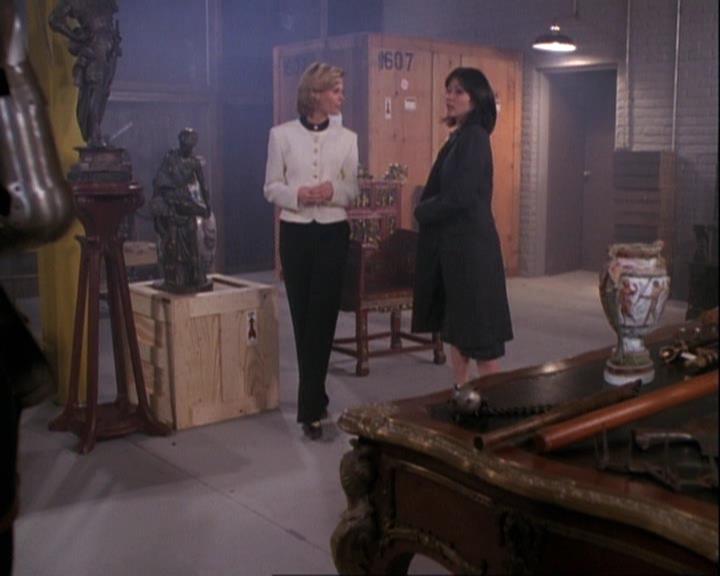 Charmed-Online-dot-net_116WichPrueIsItAnyway0612.jpg