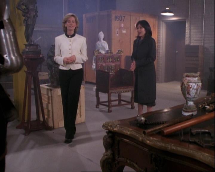 Charmed-Online-dot-net_116WichPrueIsItAnyway0614.jpg