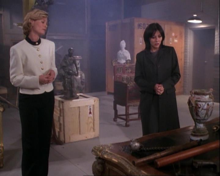 Charmed-Online-dot-net_116WichPrueIsItAnyway0618.jpg