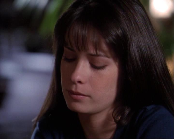 Charmed-Online-dot-net_116WichPrueIsItAnyway0805.jpg