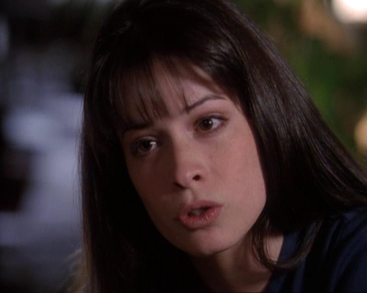 Charmed-Online-dot-net_116WichPrueIsItAnyway0848.jpg