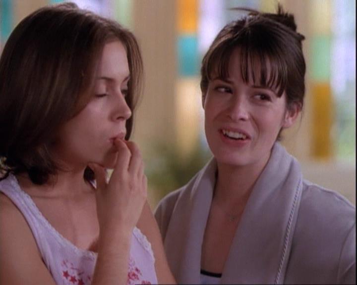 Charmed-Online-dot-net_116WichPrueIsItAnyway1132.jpg
