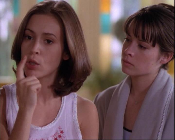 Charmed-Online-dot-net_116WichPrueIsItAnyway1140.jpg