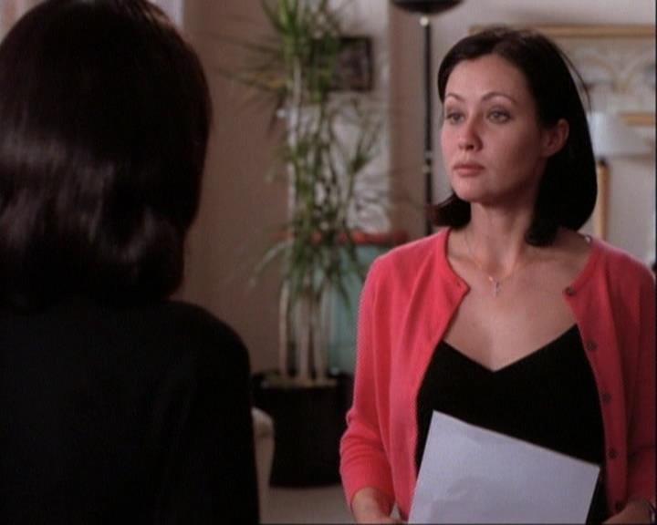 Charmed-Online-dot-net_116WichPrueIsItAnyway1214.jpg