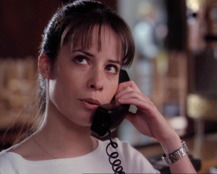 Charmed-Online-dot-net_116WichPrueIsItAnyway1375.jpg