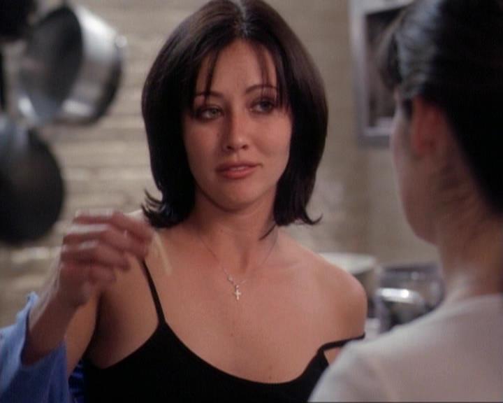 Charmed-Online-dot-net_116WichPrueIsItAnyway1429.jpg