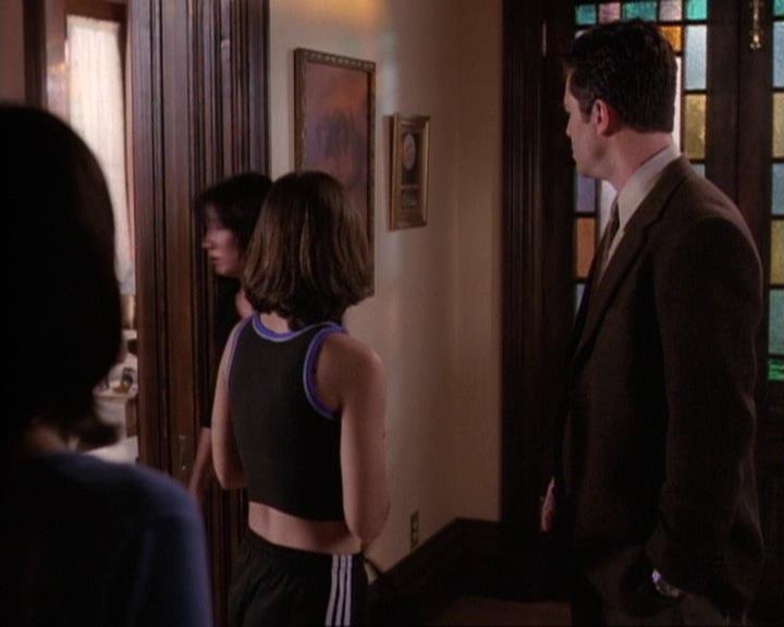 Charmed-Online-dot-net_116WichPrueIsItAnyway1663.jpg
