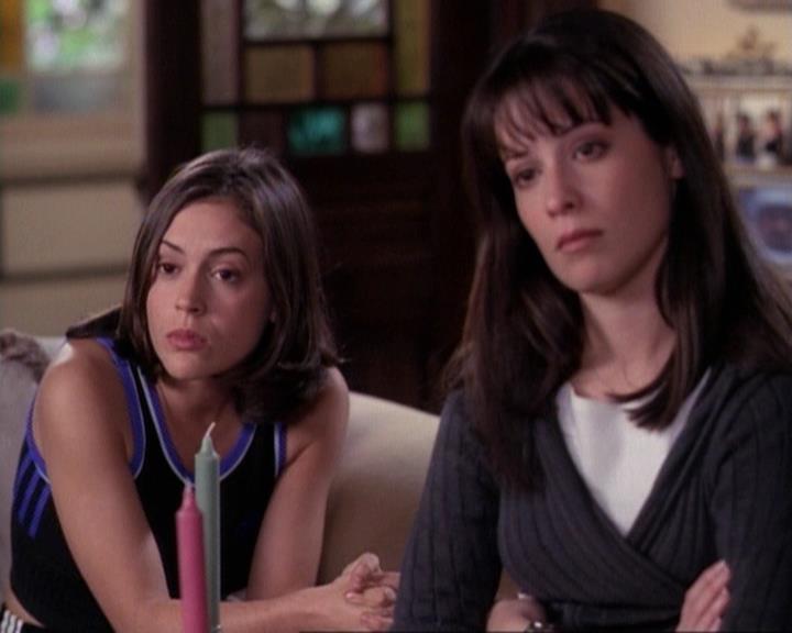 Charmed-Online-dot-net_116WichPrueIsItAnyway1778.jpg