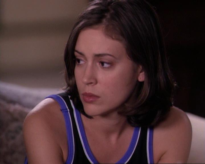 Charmed-Online-dot-net_116WichPrueIsItAnyway1802.jpg