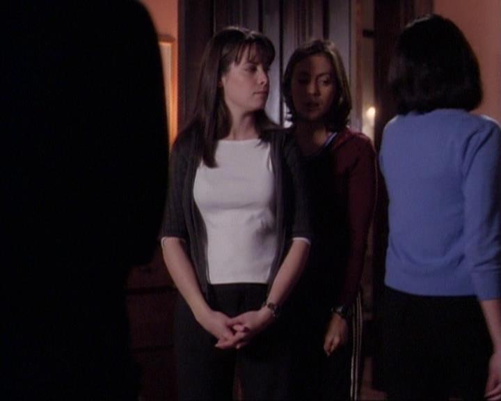 Charmed-Online-dot-net_116WichPrueIsItAnyway1857.jpg