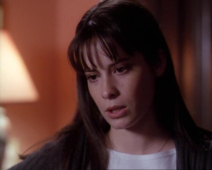 Charmed-Online-dot-net_116WichPrueIsItAnyway1895.jpg