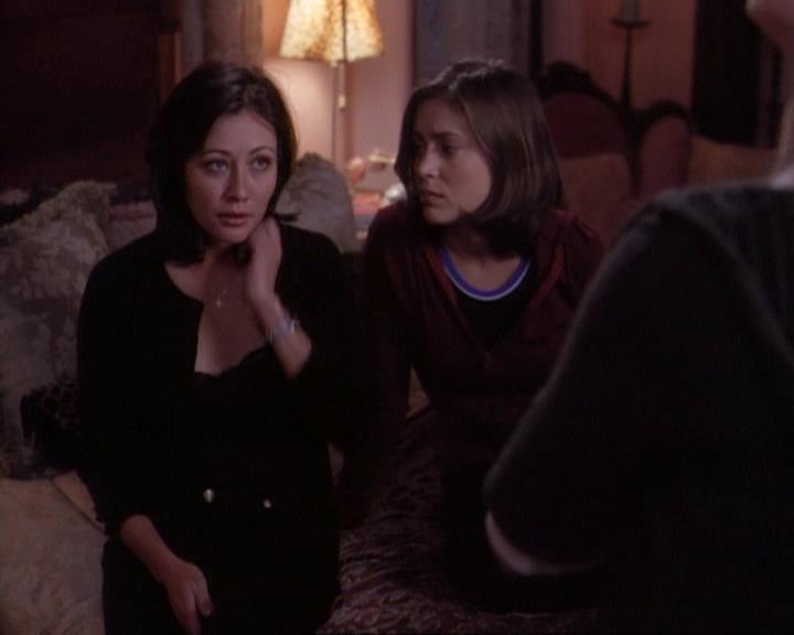 Charmed-Online-dot-net_116WichPrueIsItAnyway1924.jpg