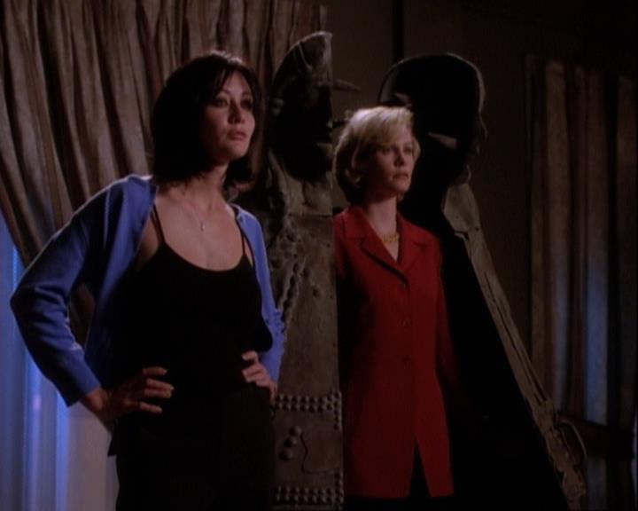 Charmed-Online-dot-net_116WichPrueIsItAnyway2004.jpg