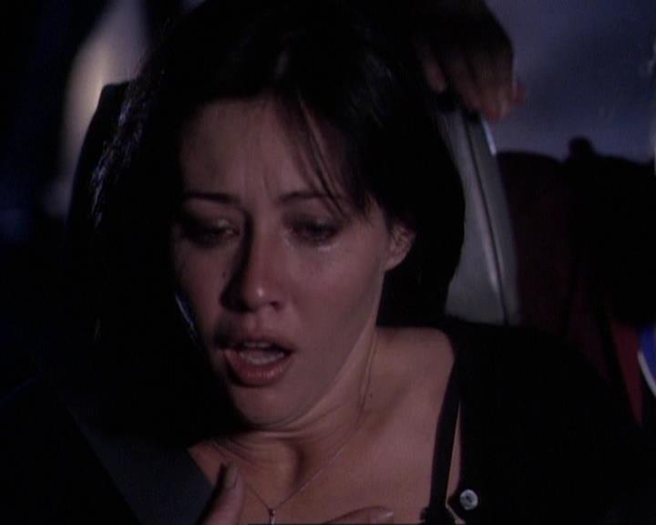 Charmed-Online-dot-net_116WichPrueIsItAnyway2040.jpg