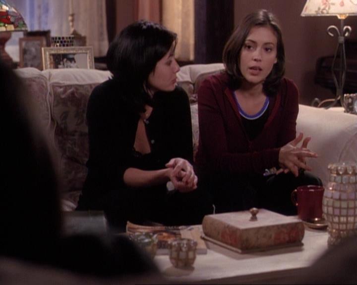 Charmed-Online-dot-net_116WichPrueIsItAnyway2064.jpg
