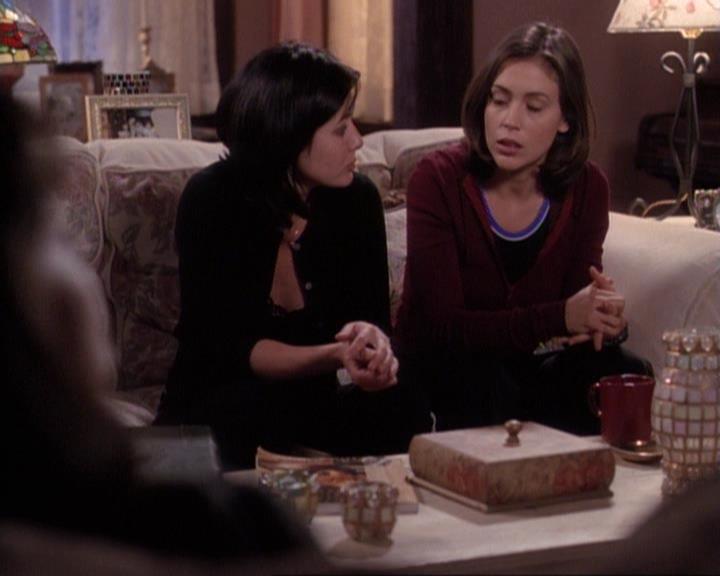 Charmed-Online-dot-net_116WichPrueIsItAnyway2065.jpg Charmed-Online-dot-net_116WichPrueIsItAnyway2065.jpg