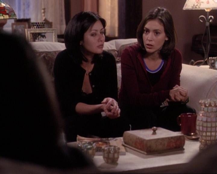 Charmed-Online-dot-net_116WichPrueIsItAnyway2069.jpg