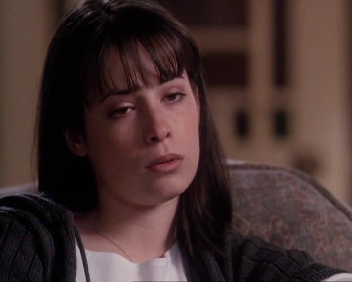 Charmed-Online-dot-net_116WichPrueIsItAnyway2071.jpg