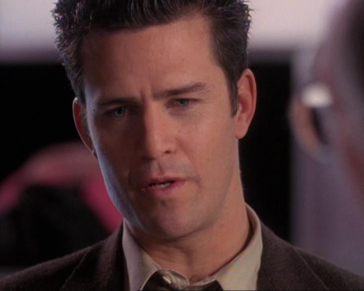 Charmed-Online-dot-net_116WichPrueIsItAnyway2136.jpg