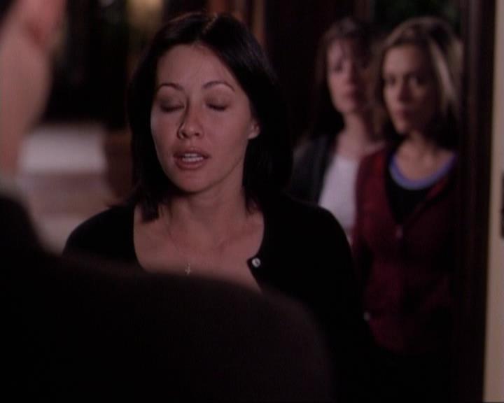 Charmed-Online-dot-net_116WichPrueIsItAnyway2251.jpg