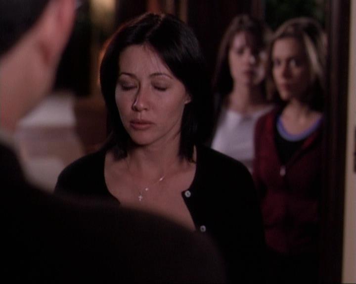 Charmed-Online-dot-net_116WichPrueIsItAnyway2255.jpg