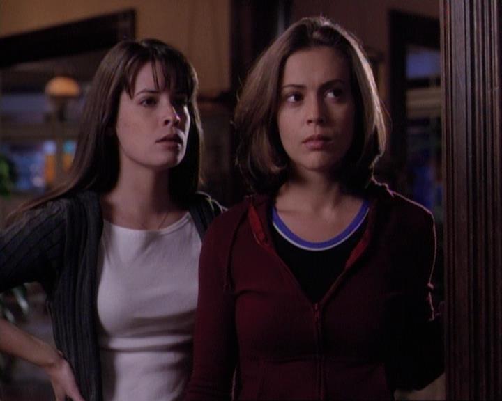 Charmed-Online-dot-net_116WichPrueIsItAnyway2265.jpg