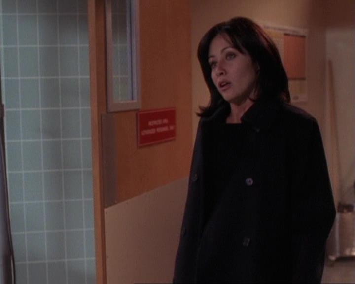 Charmed-Online-dot-net_116WichPrueIsItAnyway2273.jpg