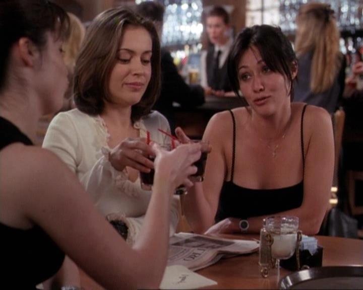 Charmed-Online-dot-net_116WichPrueIsItAnyway2363.jpg