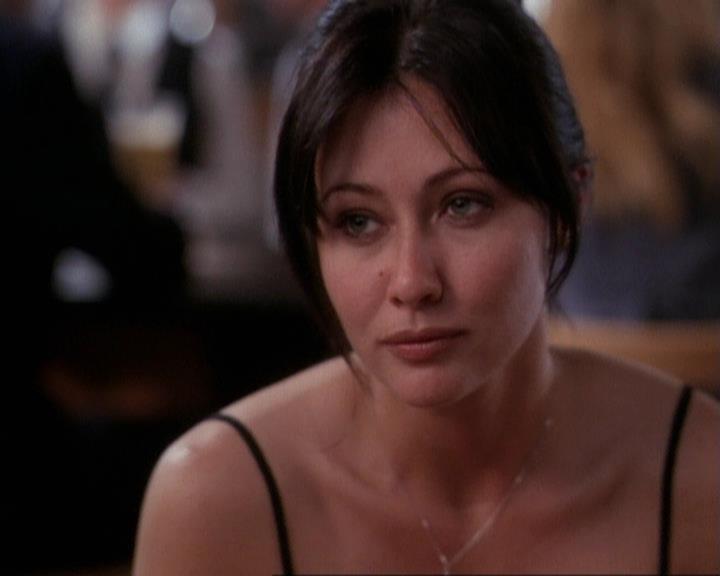 Charmed-Online-dot-net_116WichPrueIsItAnyway2380.jpg