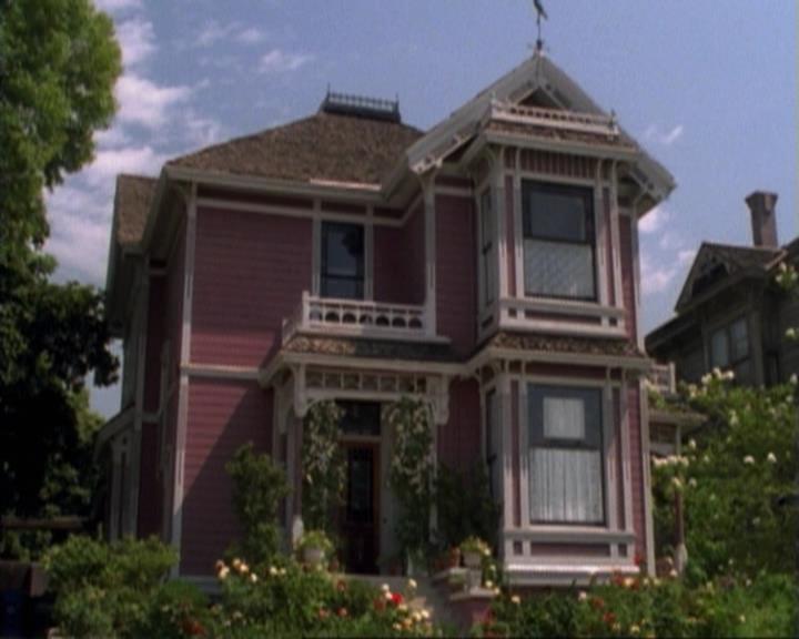 Charmed-Online-dot-net_117That70sEpisode0001.jpg