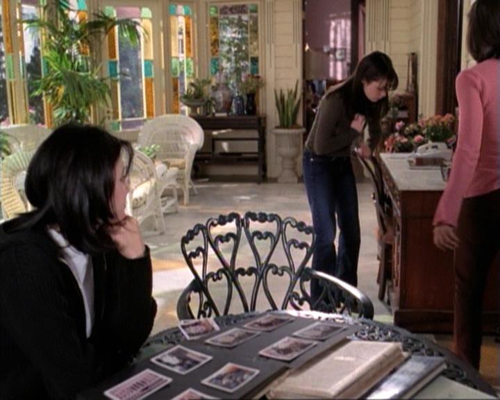 Charmed-Online-dot-net_117That70sEpisode0052.jpg