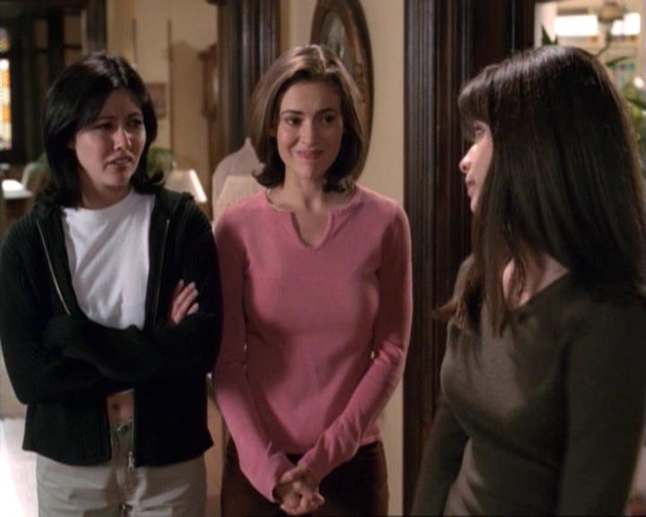 Charmed-Online-dot-net_117That70sEpisode0101.jpg