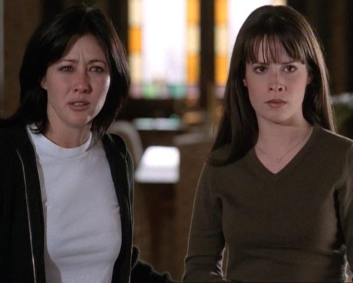 Charmed-Online-dot-net_117That70sEpisode0141.jpg