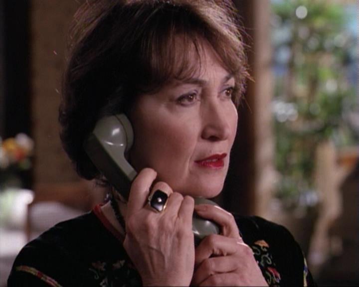 Charmed-Online-dot-net_117That70sEpisode0485.jpg