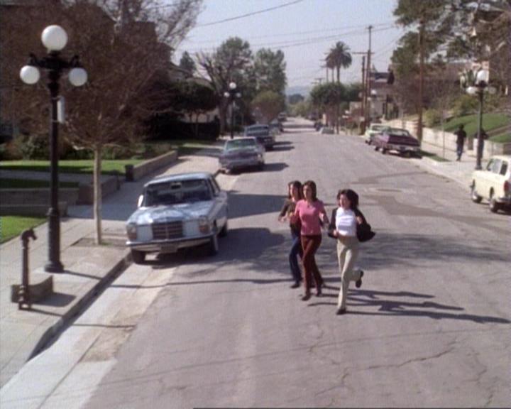 Charmed-Online-dot-net_117That70sEpisode0577.jpg