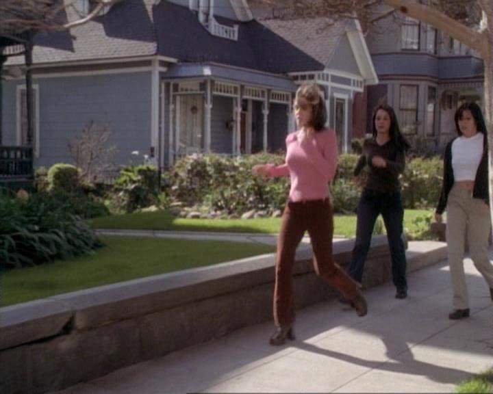 Charmed-Online-dot-net_117That70sEpisode0582.jpg