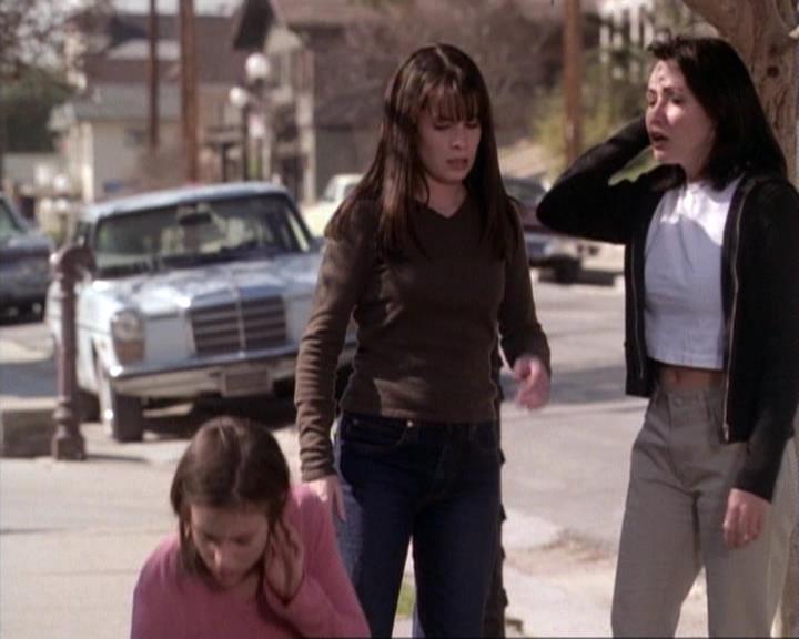 Charmed-Online-dot-net_117That70sEpisode0585.jpg