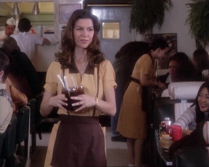 Charmed-Online-dot-net_117That70sEpisode0688.jpg