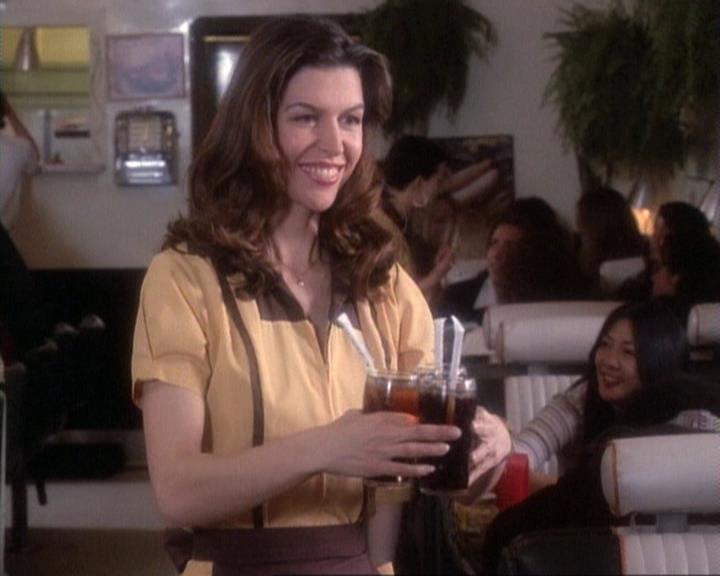 Charmed-Online-dot-net_117That70sEpisode0693.jpg