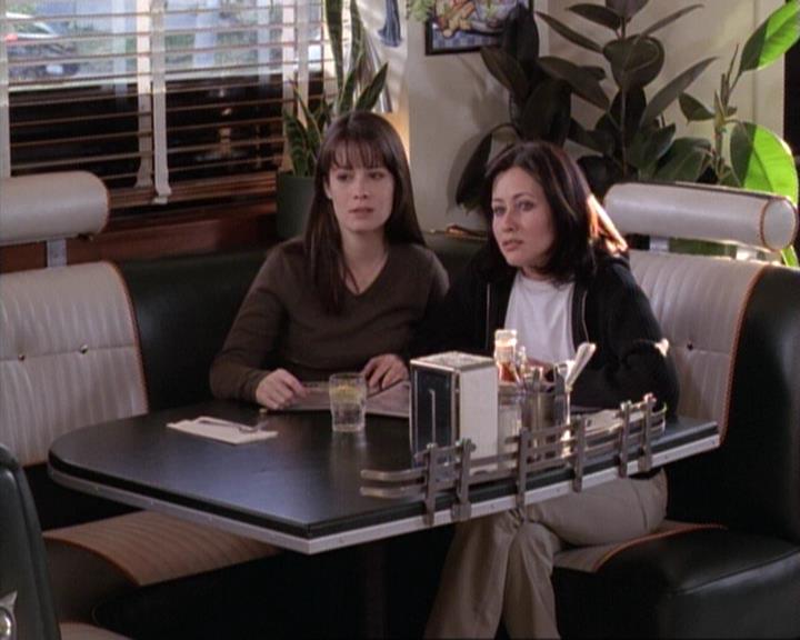 Charmed-Online-dot-net_117That70sEpisode0708.jpg