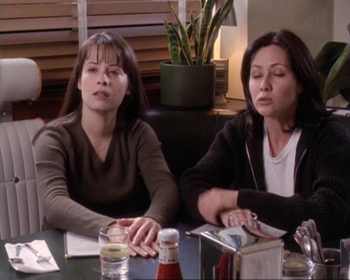 Charmed-Online-dot-net_117That70sEpisode0763.jpg