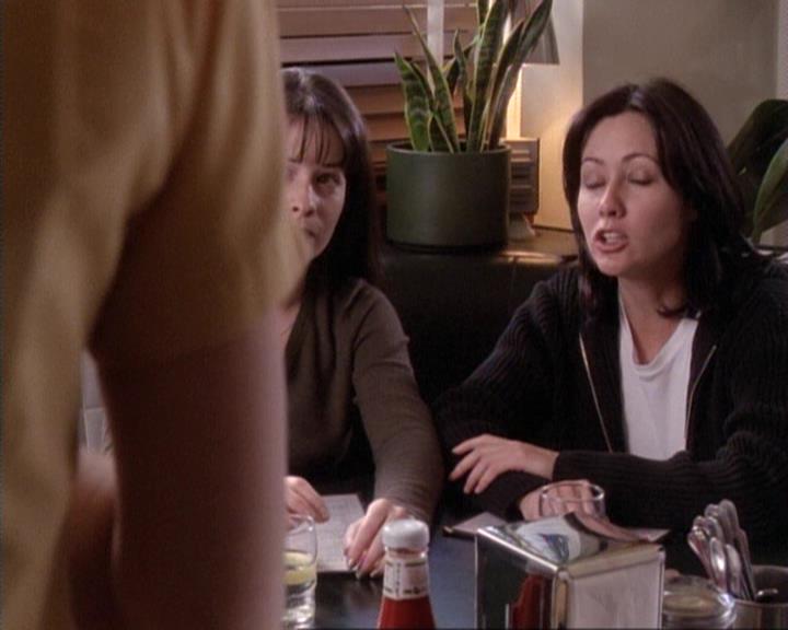 Charmed-Online-dot-net_117That70sEpisode0779.jpg