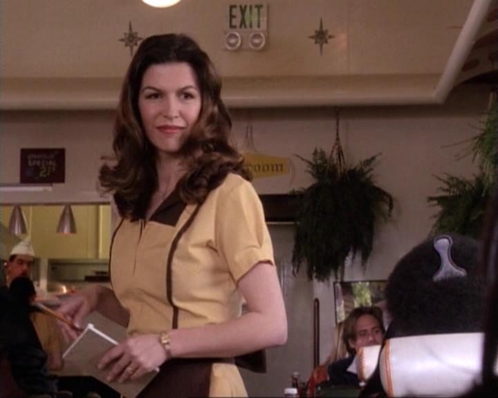 Charmed-Online-dot-net_117That70sEpisode0780.jpg