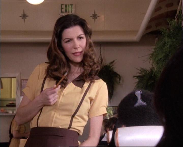Charmed-Online-dot-net_117That70sEpisode0785.jpg