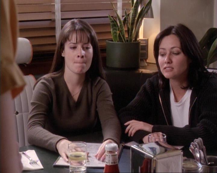 Charmed-Online-dot-net_117That70sEpisode0796.jpg