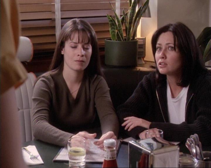 Charmed-Online-dot-net_117That70sEpisode0815.jpg