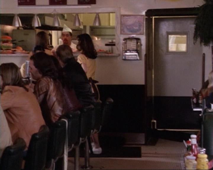 Charmed-Online-dot-net_117That70sEpisode0852.jpg
