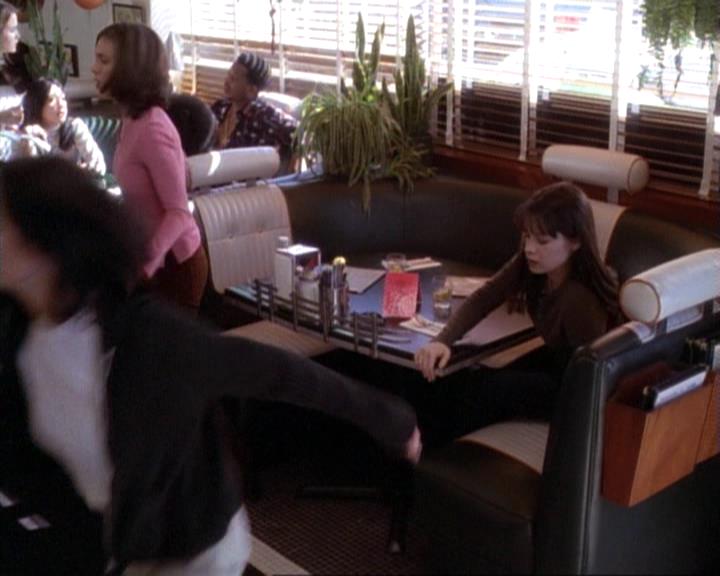 Charmed-Online-dot-net_117That70sEpisode0991.jpg